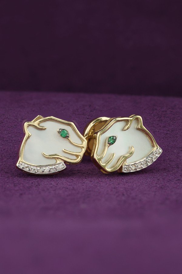 Серьги из лимонного золота c бриллиантами, изумрудом и перламутром