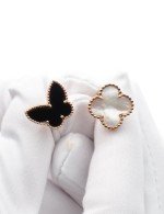 Кольцо из золота c ониксом и перламутром