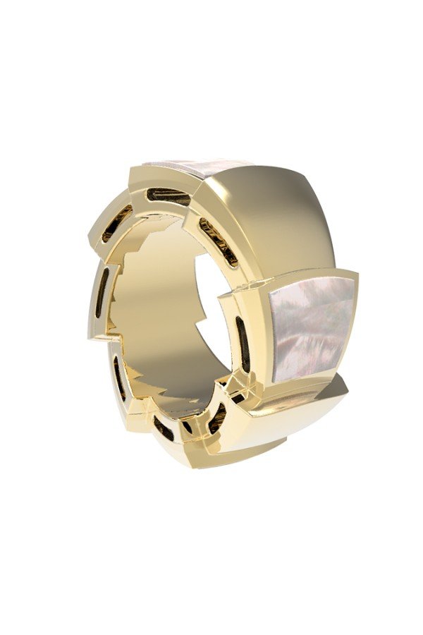 Подвеска из лимонного золота c перламутром