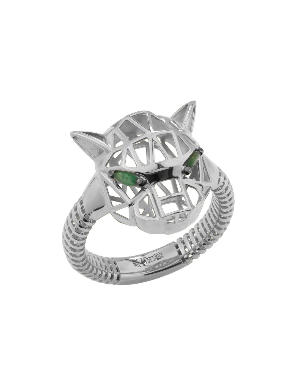Кольцо из белого золота c изумрудом
