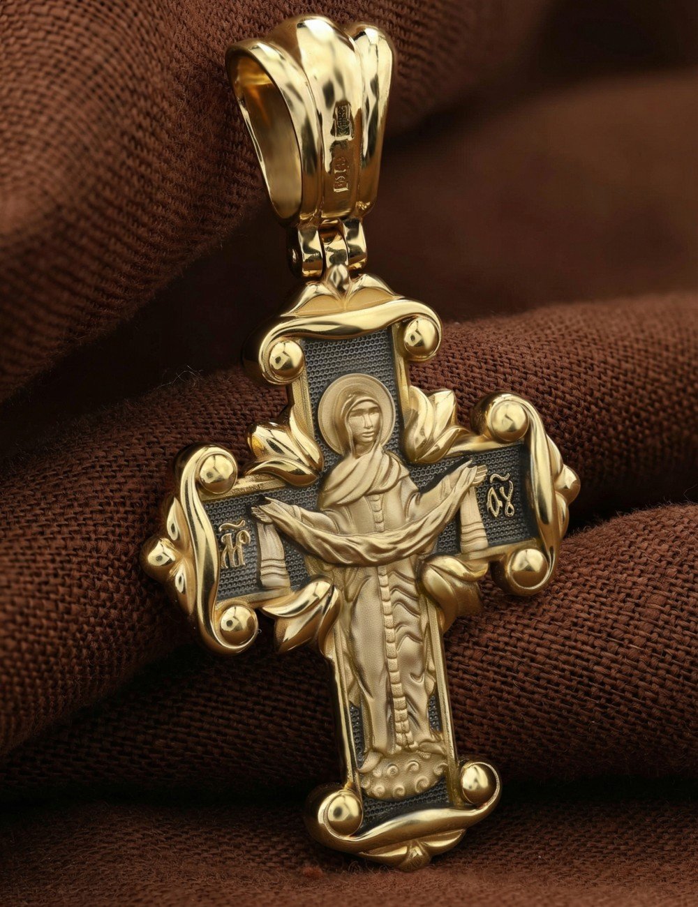 Крест из лимонного золота