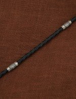 Гайтан из белого золота c кожаным шнурком