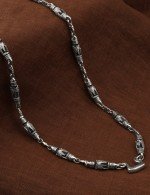 Цепь из белого золота c эмалью и эбеновым деревом