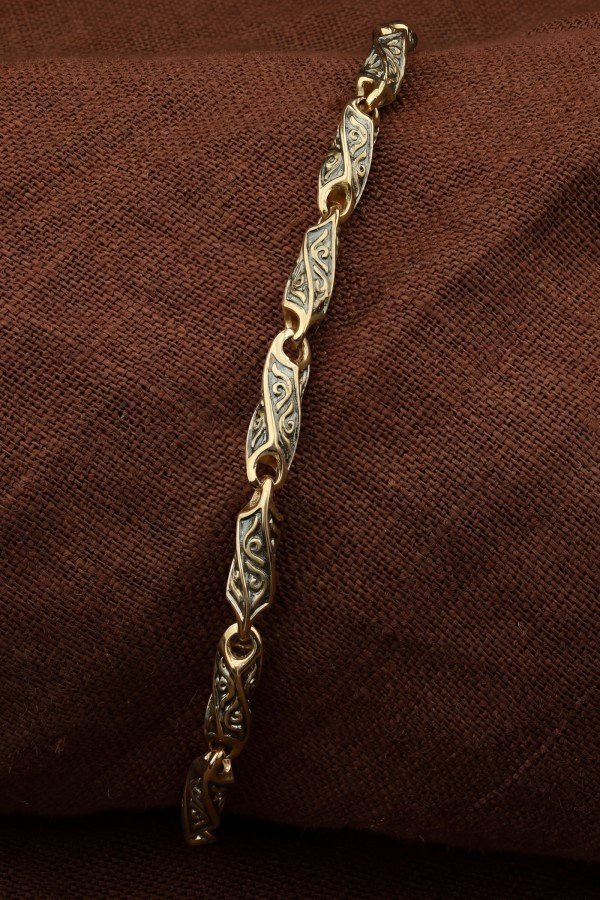 Браслет из лимонного золота