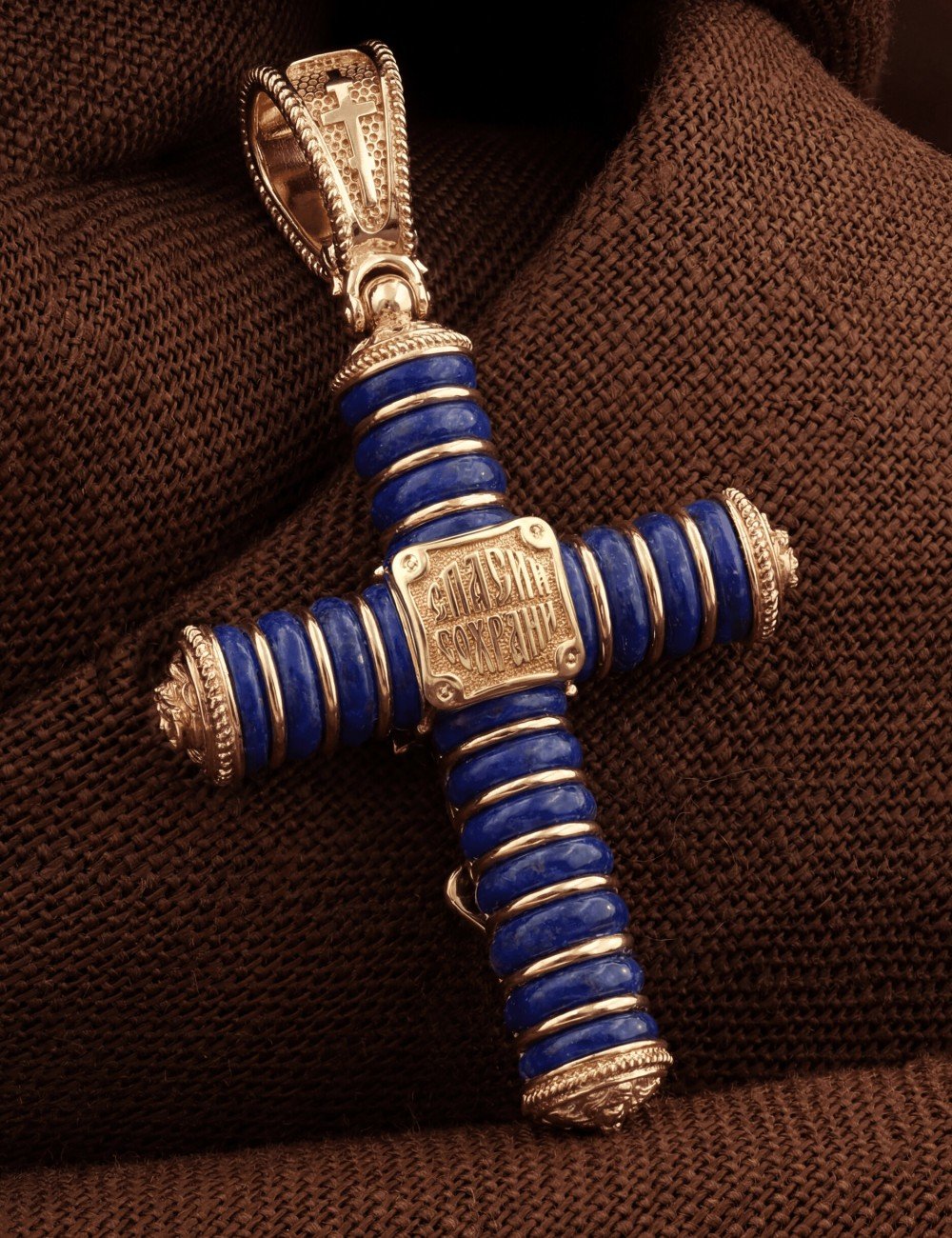 Крест из золота c лазуритом