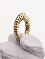 Кольцо из лимонного золота