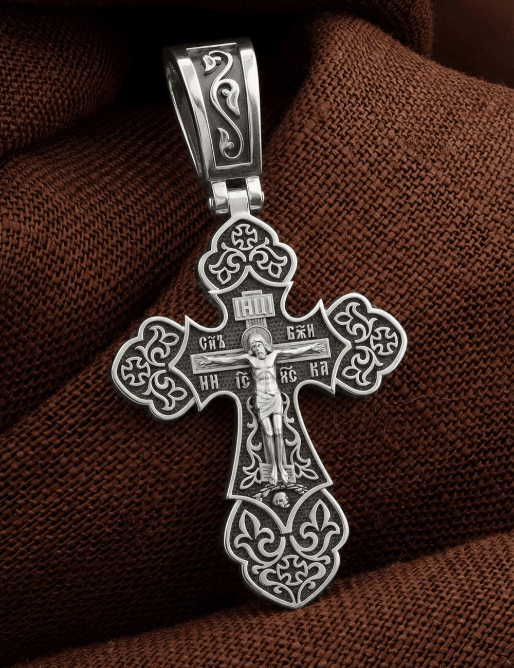 Крест из белого золота