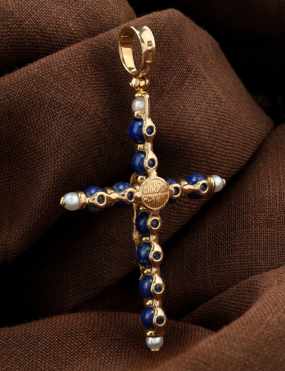 Крест из золота c жемчугом и лазуритом