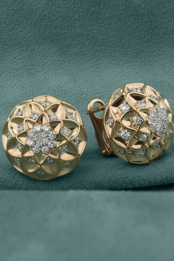 Серьги из золота c бриллиантами