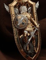 Образок из золота c эмалью и бивнем мамонта