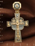 Крест из лимонного золота