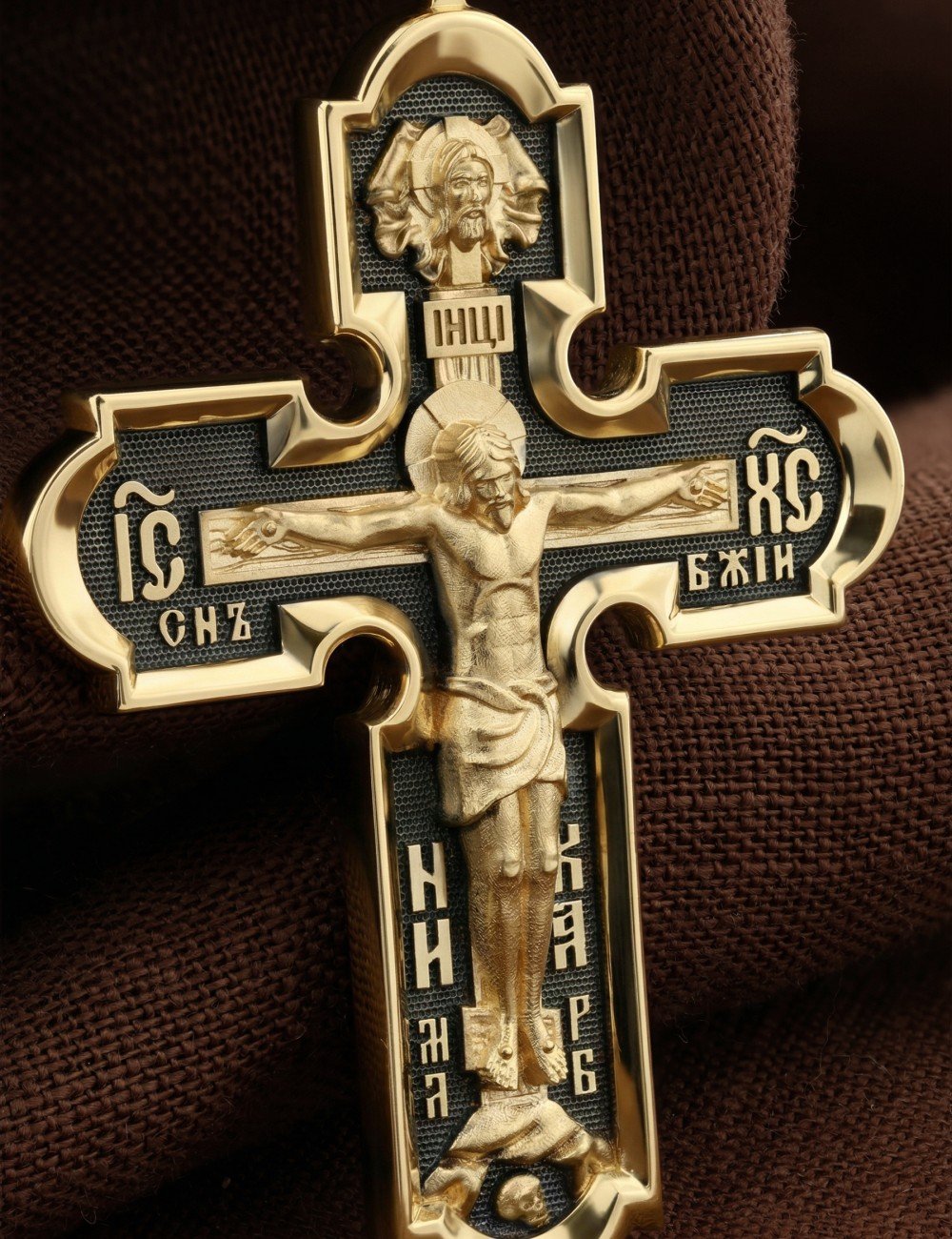 Крест из лимонного золота