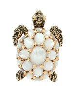 Брошь из золота c эмалью и перламутром