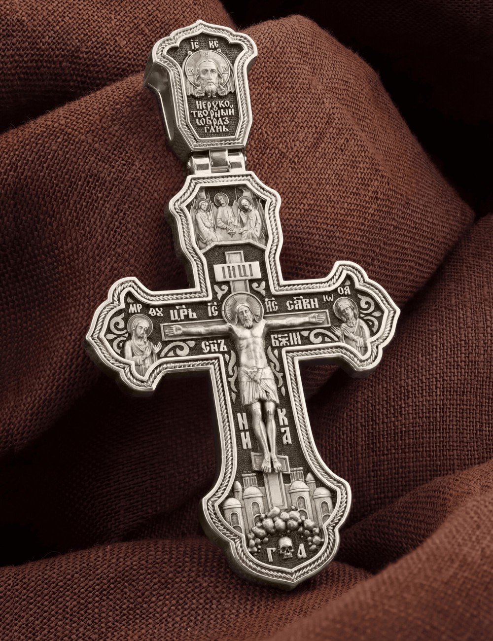 Крест из белого золота