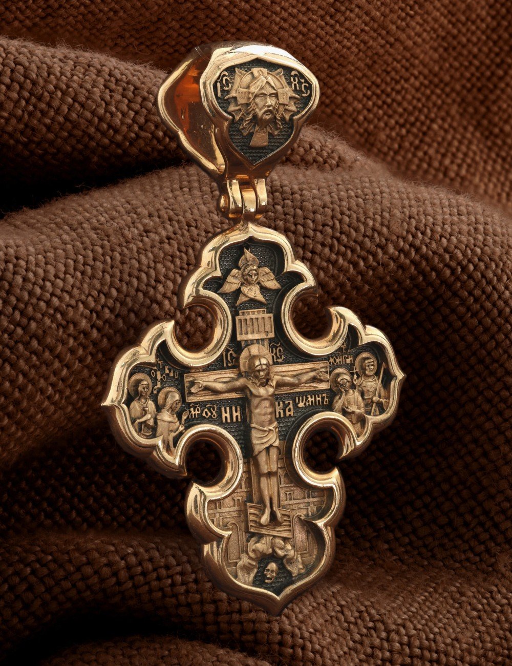 Крест из золота