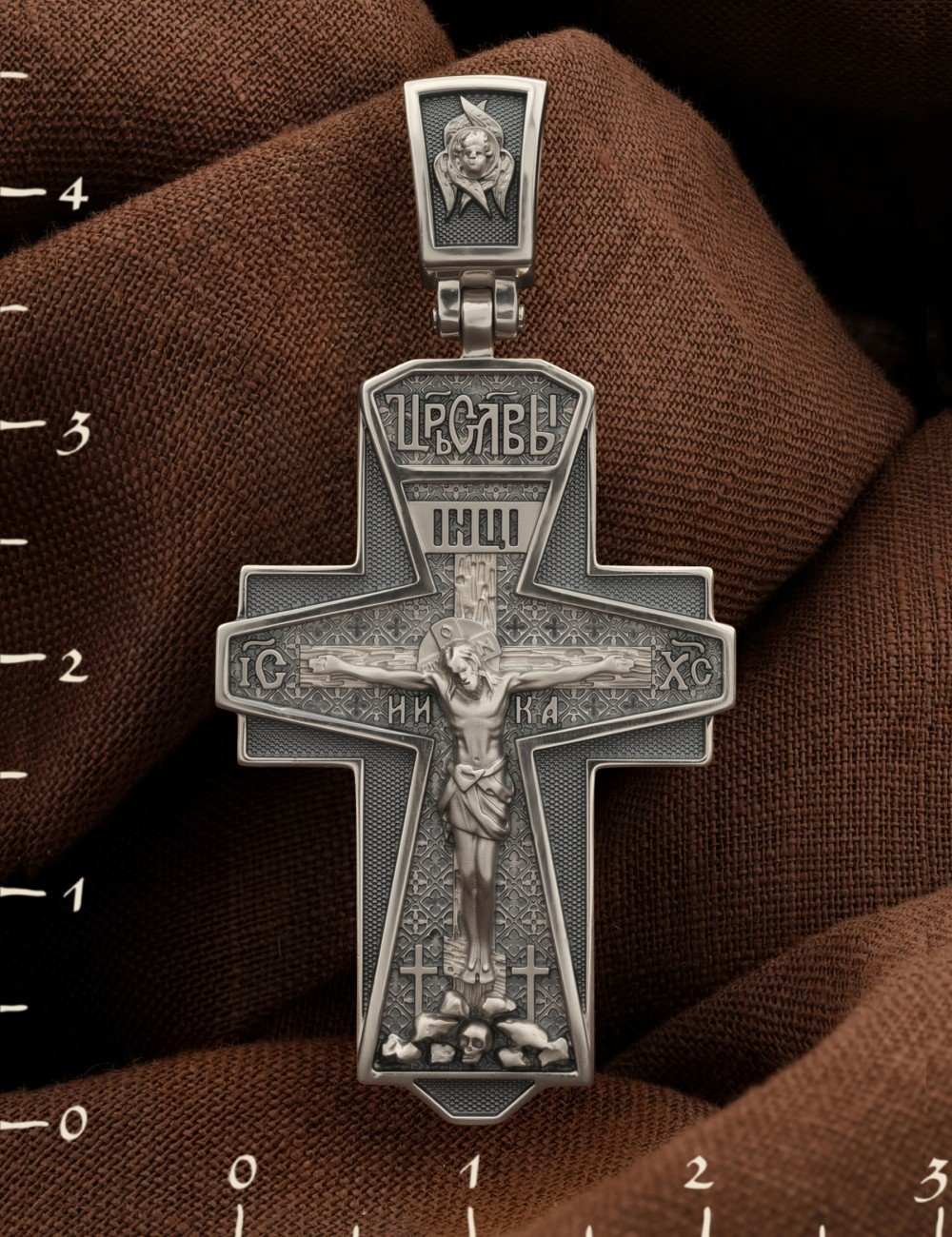 Крест из белого золота