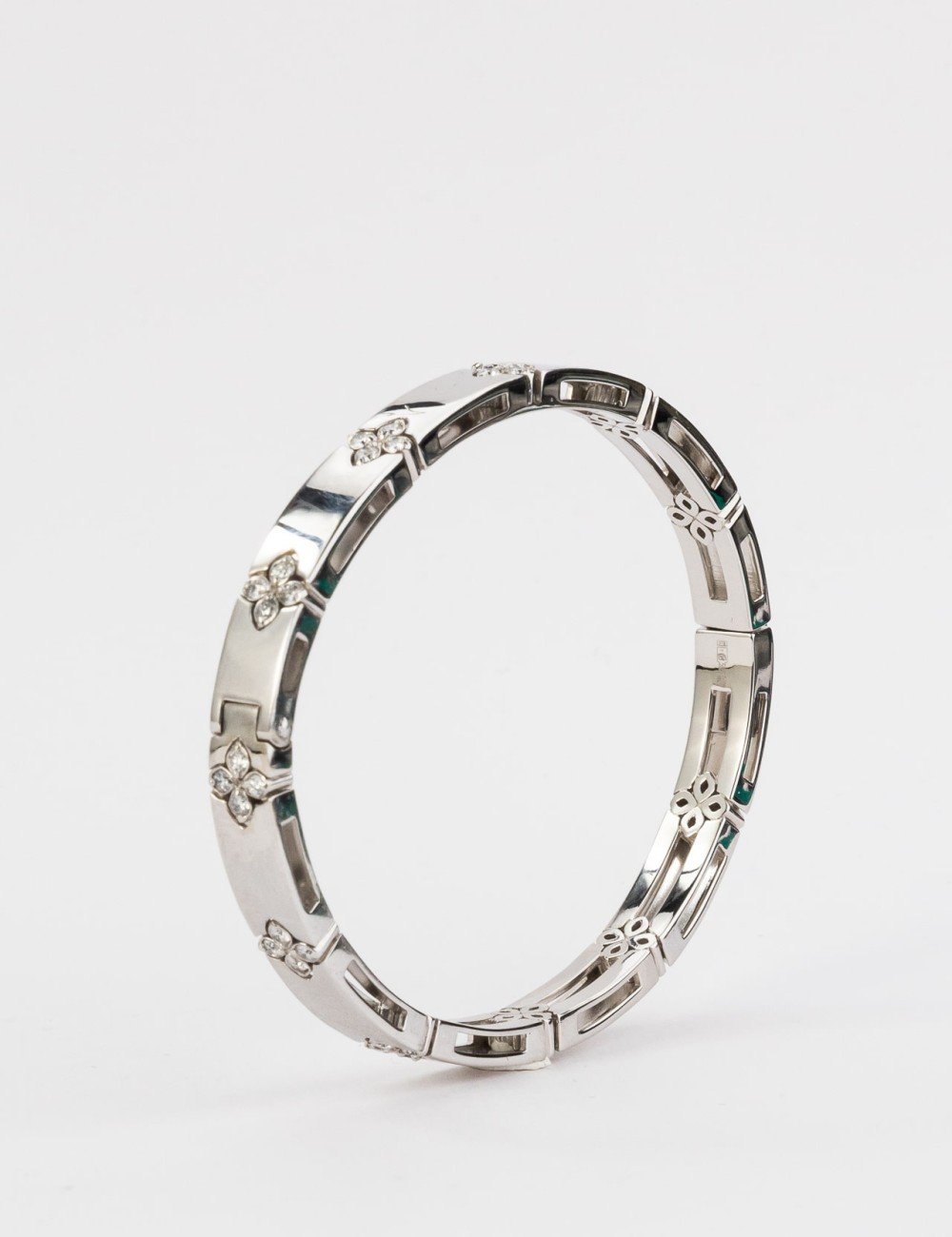 Браслет из белого золота c бриллиантами