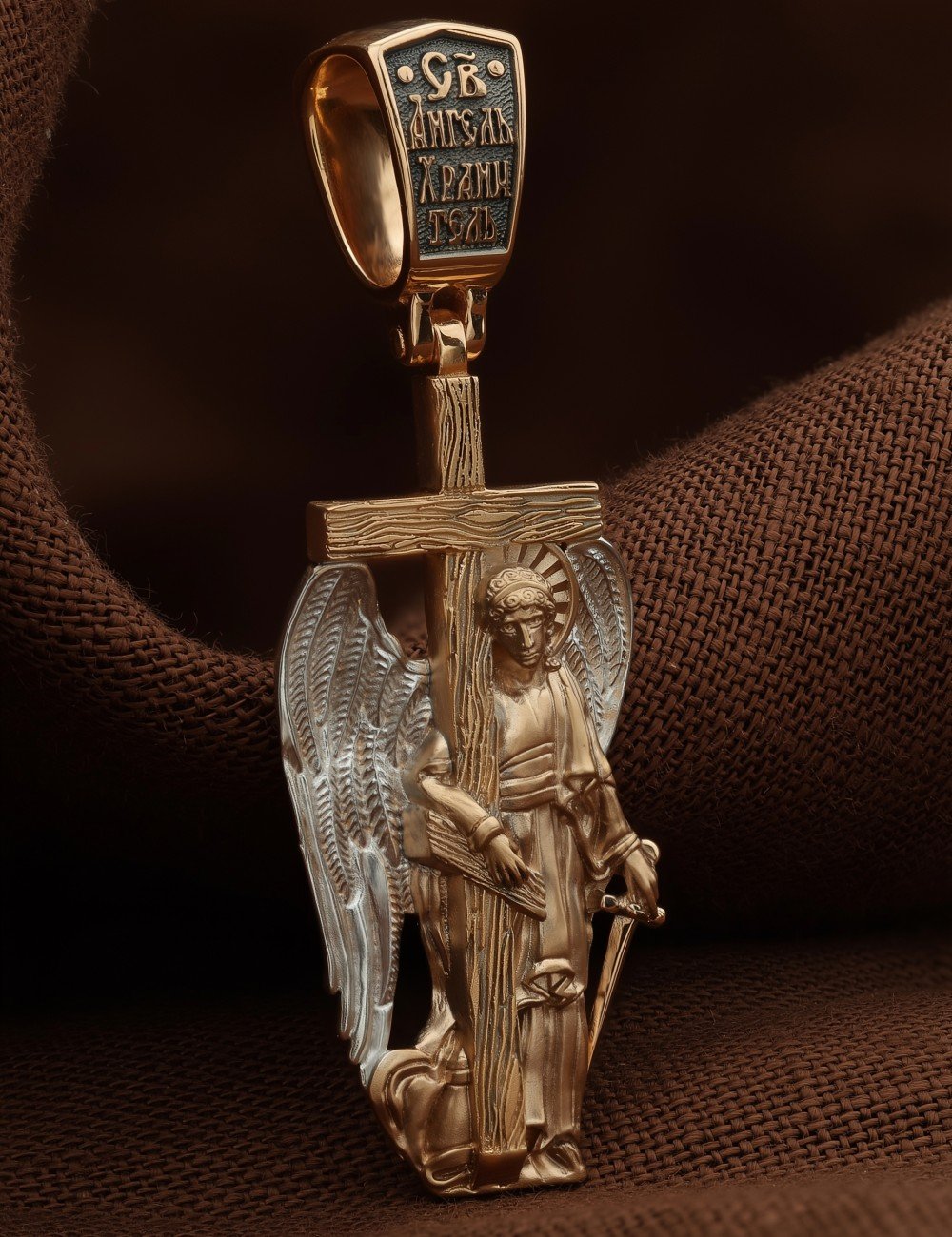 Крест из золота