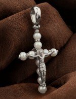 Крест из белого золота c жемчугом