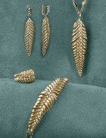 Колье из золота