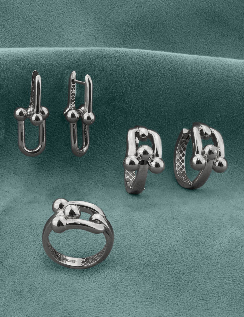 Серьги из белого золота