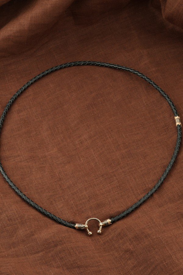 Гайтан из золота c кожаным шнурком