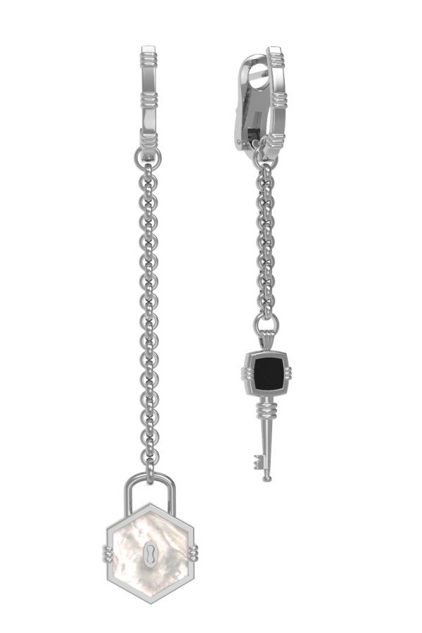 Серьги из белого золота c ониксом и перламутром