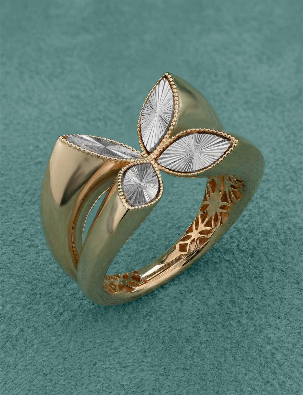 Кольцо из золота