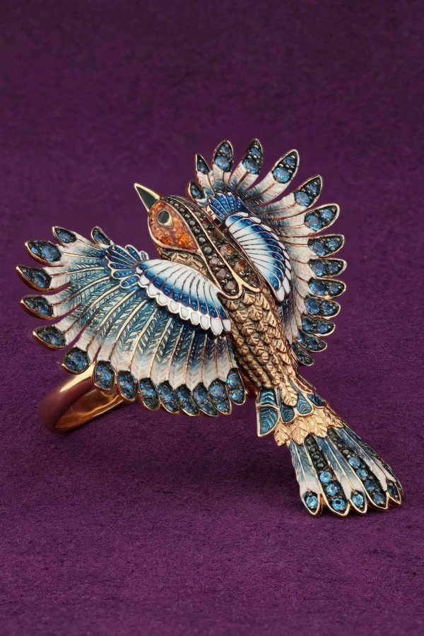 Кольцо из золота c эмалью и фианитом