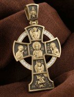 Крест из лимонного золота c бриллиантами