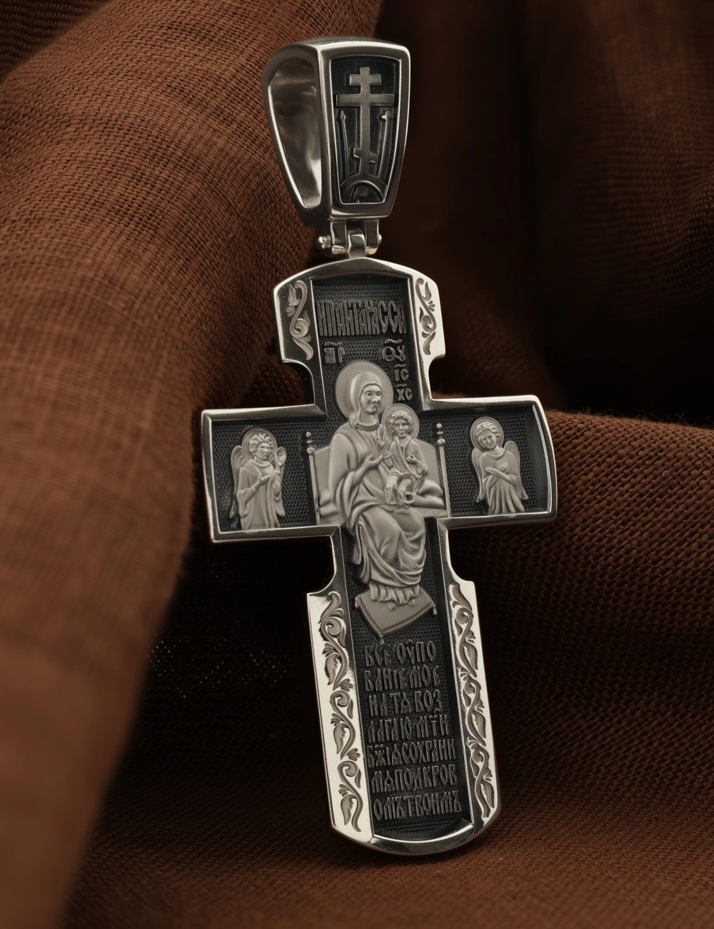 Крест из белого золота