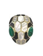 Кольцо из лимонного золота c бриллиантами, рубином, ониксом, малахитом и перламутром