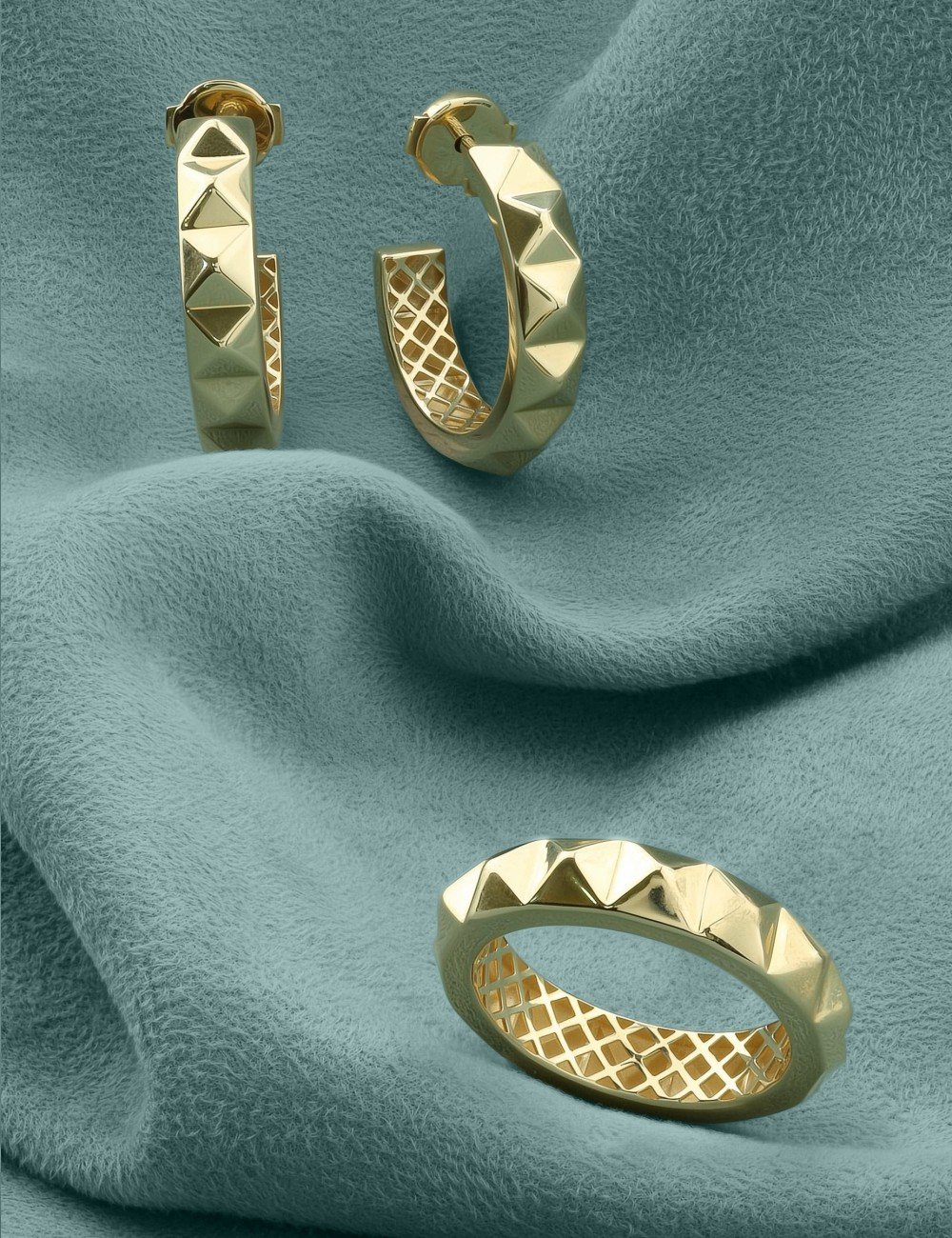 Кольцо из лимонного золота