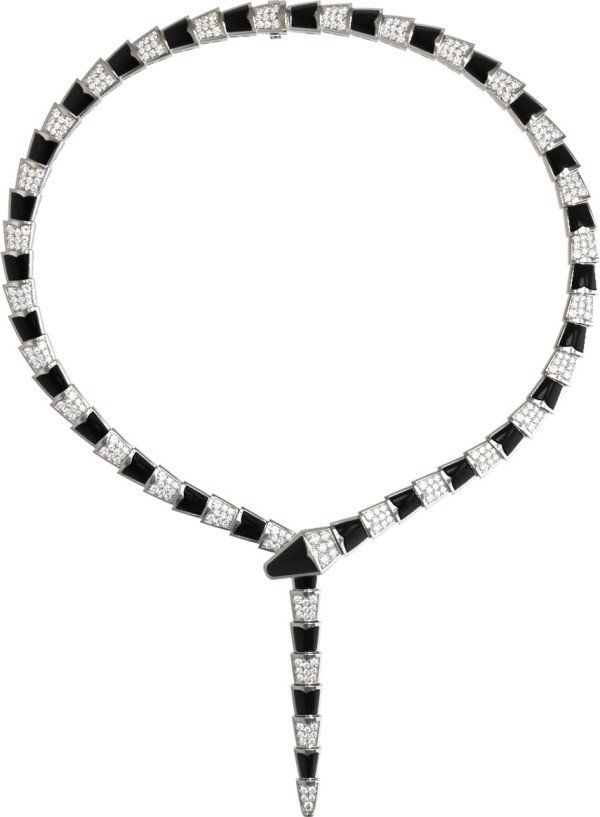Колье из белого золота c бриллиантами и ониксом