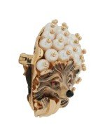 Брошь из золота c эмалью и жемчугом