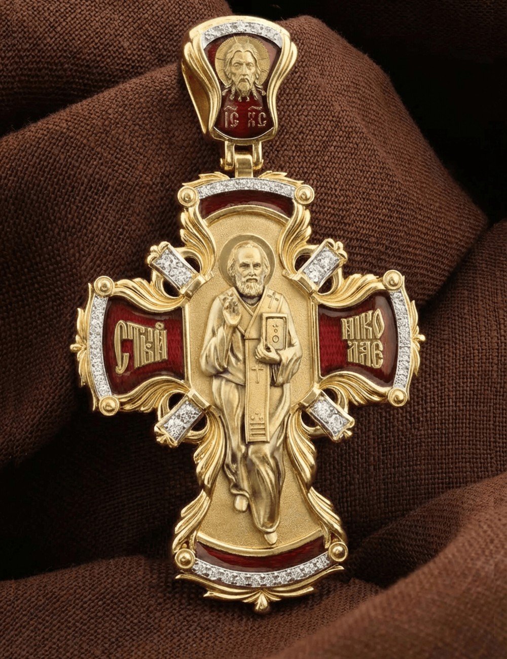 Крест из лимонного золота c эмалью и бриллиантами