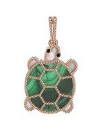Подвеска из золота c эмалью, малахитом и перламутром