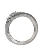 Кольцо из белого золота c бриллиантами и сапфиром