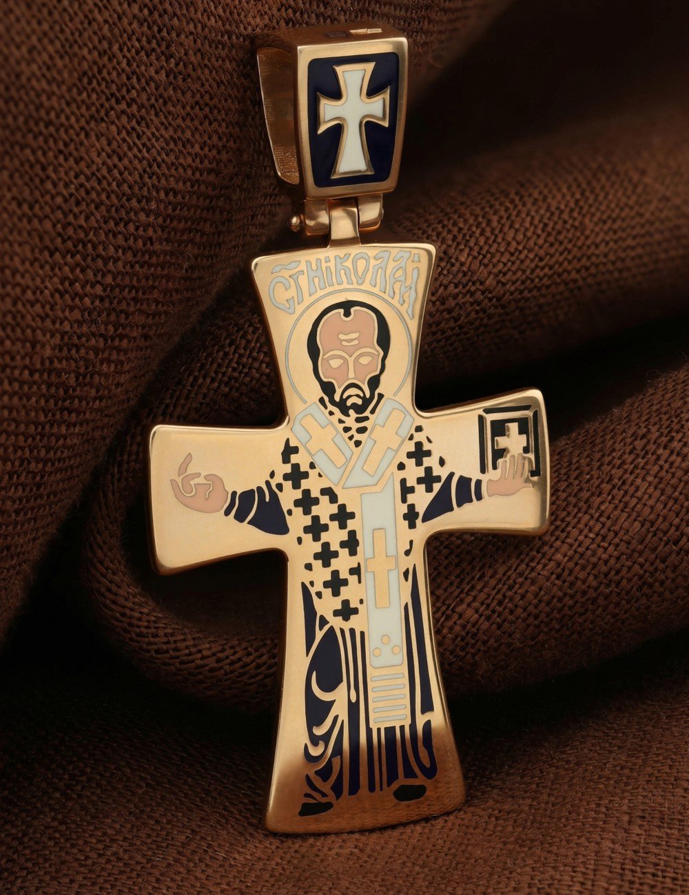 Крест из золота c эмалью