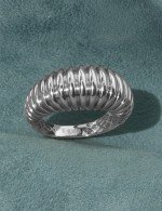 Кольцо из белого золота