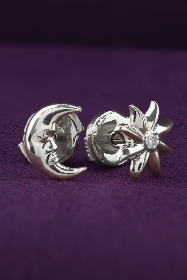 Серьги из белого золота c бриллиантами