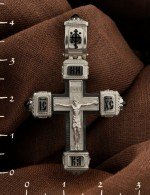 Крест из белого золота c эмалью, ониксом и эбеновым деревом