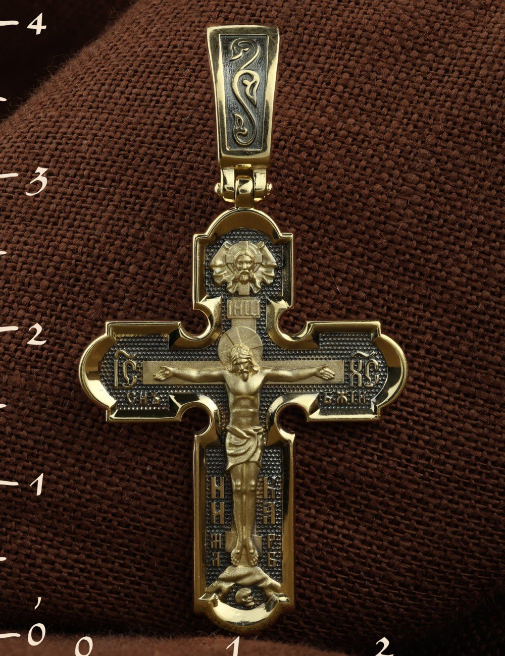 Крест из лимонного золота