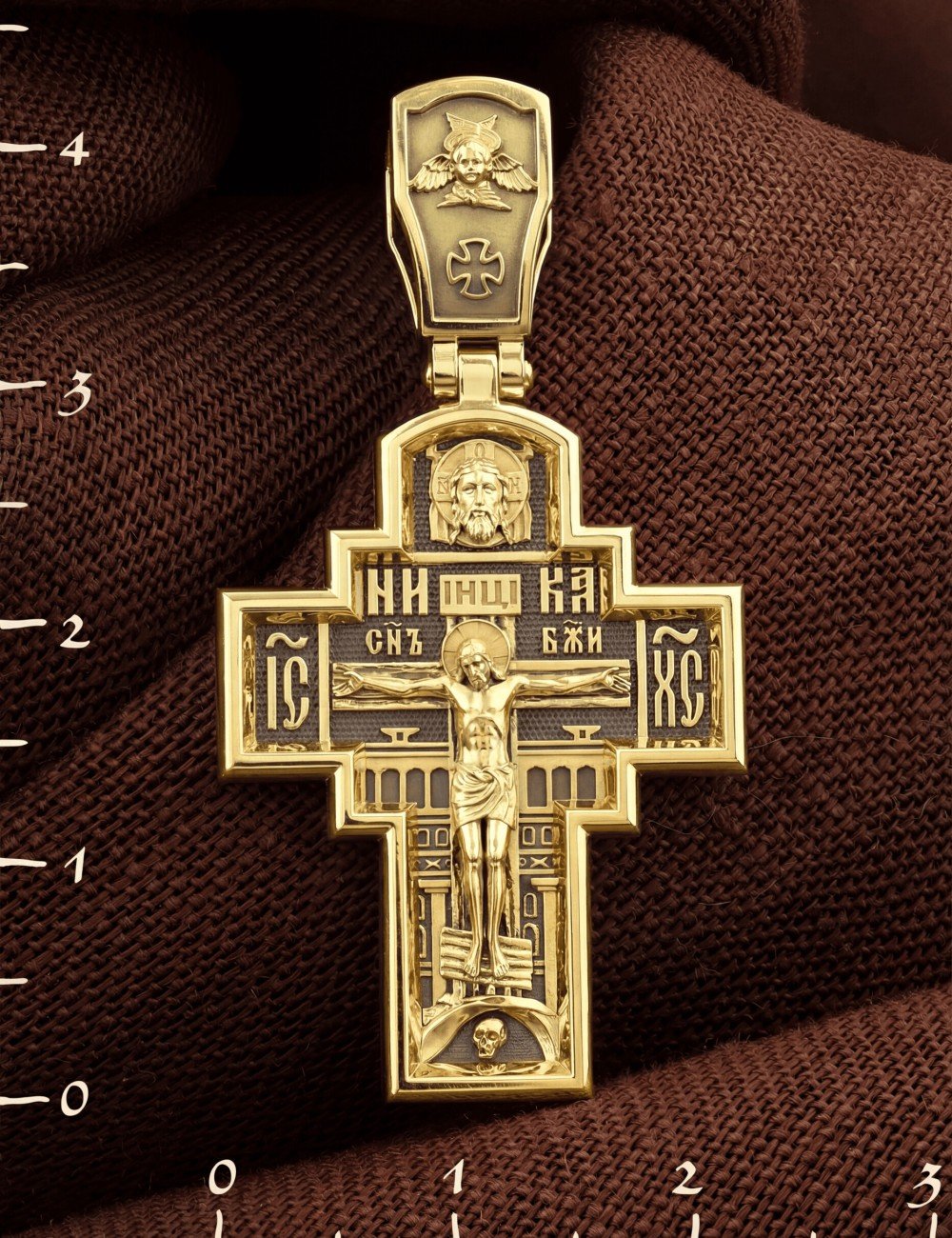 Крест из лимонного золота