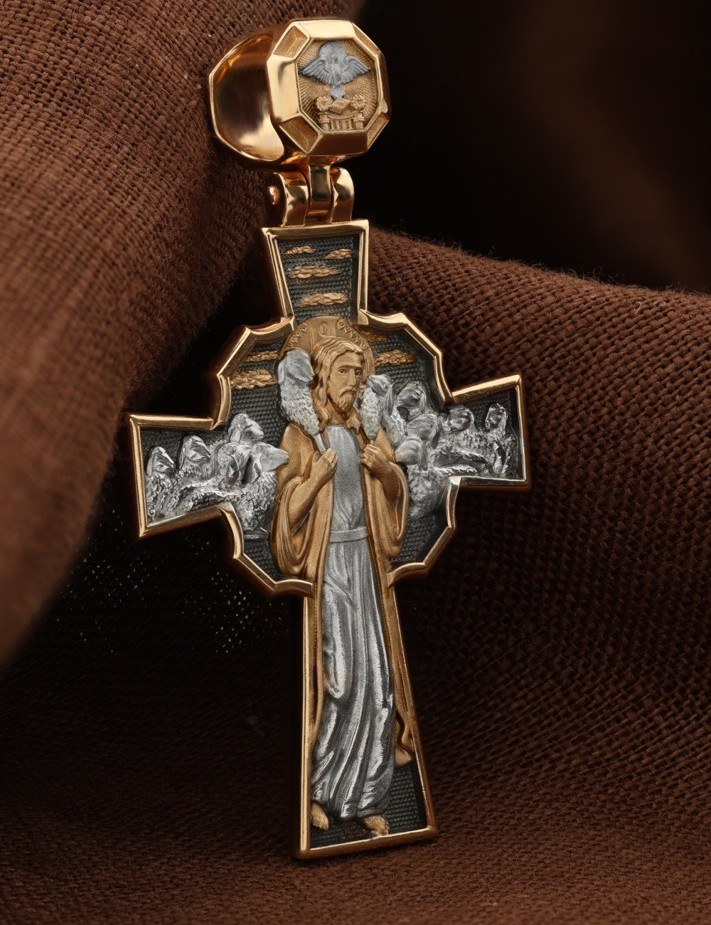 Крест из золота