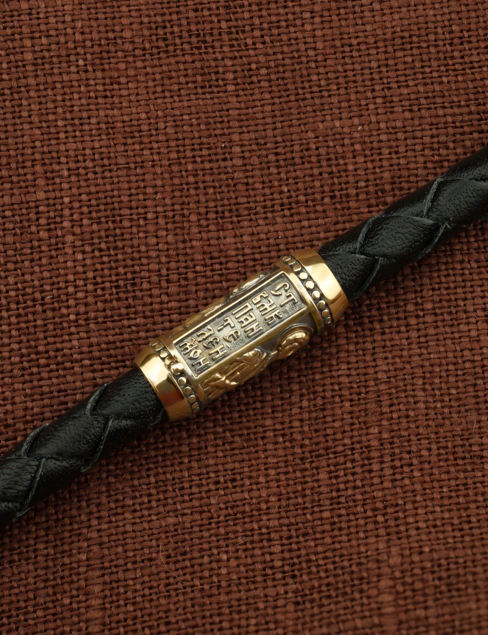 Гайтан из лимонного золота c кожаным шнурком