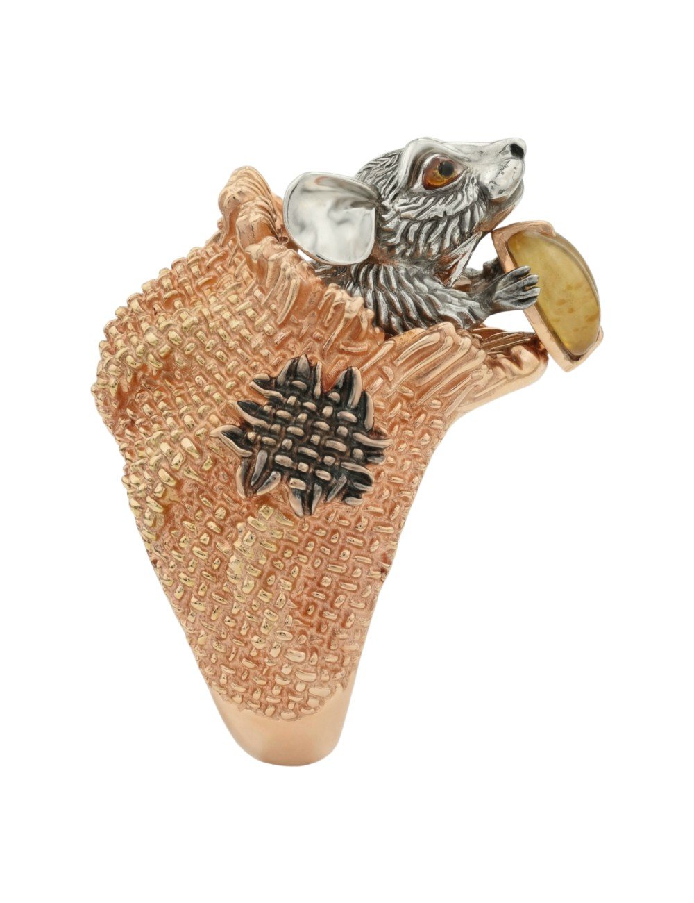 Кольцо из золота c эмалью и янтарём