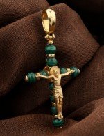 Крест из лимонного золота c малахитом