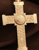 Крест из золота c ониксом