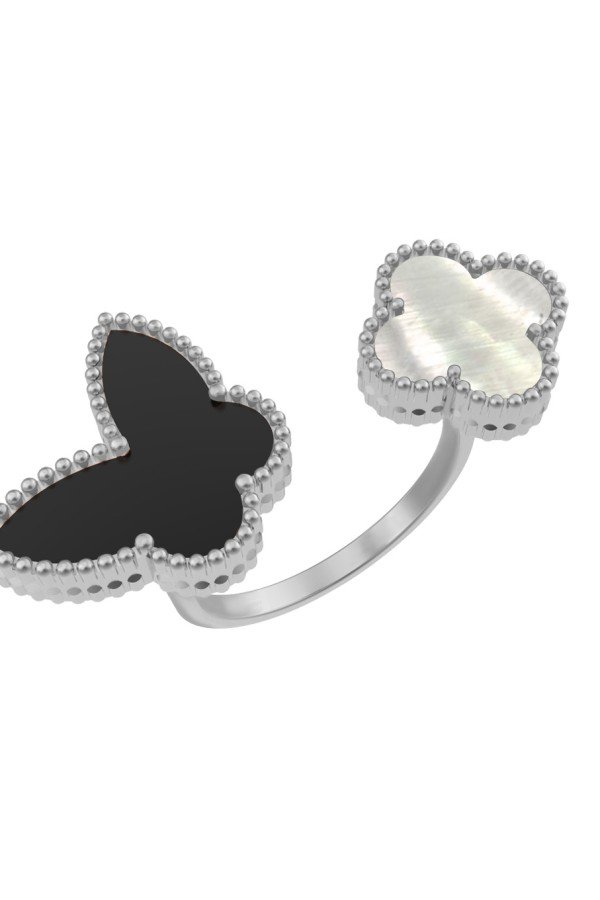 Кольцо из белого золота c ониксом и перламутром